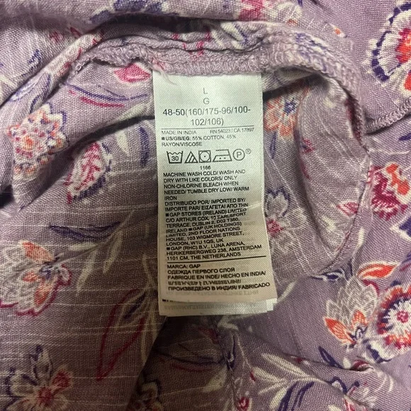 GAP Purple Floral Button Down Blouse Size L - Picture 9 of 10